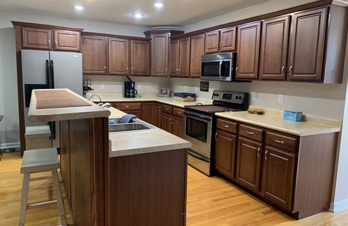 Bristol Casa | 3/2.5 Townhome near downtown Bristol, TN