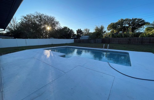 Lakeland Casa | 3/2 Home with pool / fitness gym / coffee