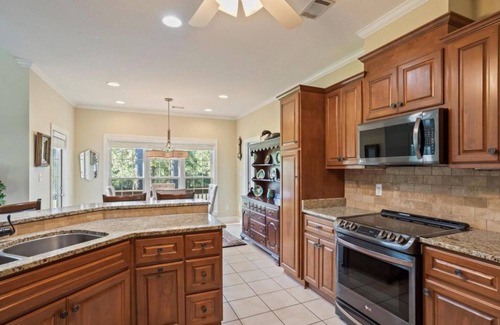 McCormick Casa | 3/2 house on Tara Golf Course in charming McCormick with WiFi, fitness room, AC