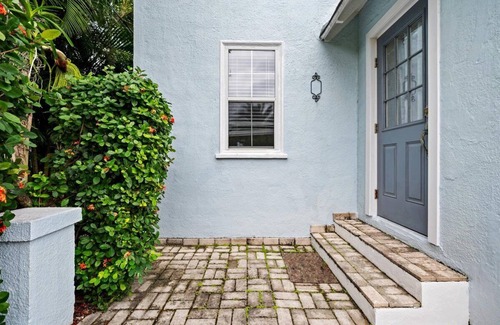 Palm Beach Casa | 3/2 Ocean Breeze Escape Located on Palm Beach Island