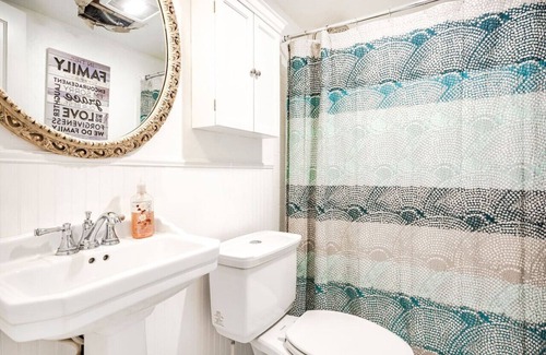 Neptune Beach Casa | 3/2 Pool Home - 2 blocks from bch - w/ Golf Cart!