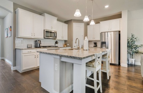 Fort Worth Casa | 3/2 | Short Drive to Stockyards| Patio | BBQ grill