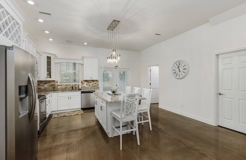 Saint James City Casa | 3/3 Amazing Heated Pool Home in St. James City!