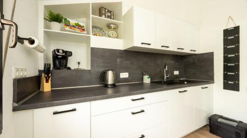 Hamm Apartamento | 3,5-Zimmer inkl Arbeitsplatz, WLAN & free Netflix, Amazon-Free Parken vollausgestattete Wohnung, 24h Check In