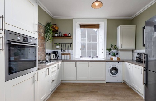Stirling Casa | 3 Allan Park · The Stirling Townhouse