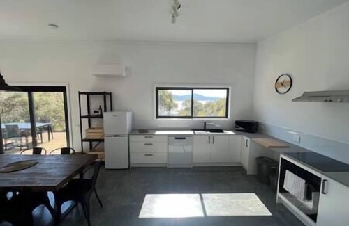 East Jindabyne Casa | #3 brand new eco cabin private with great views