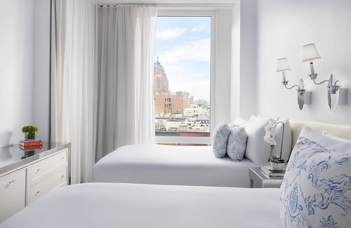 SoHo Hotel | 3 Awe-Inspiring Units w/ City Skyline Background Views! Pets Allowed, Parking!