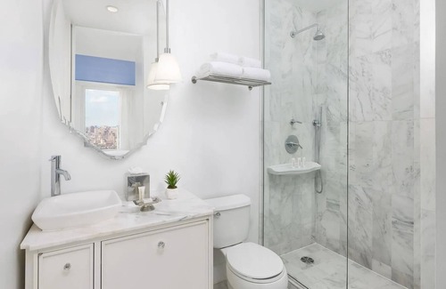 SoHo Hotel | 3 Awe-Inspiring Units w/ City Skyline Background Views! Pets Allowed, Parking!