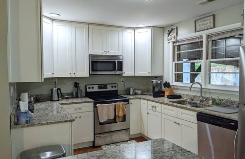 Sylva Casa | 3 bd 2 ba 1700 sq ft renovated home secluded yet close to many area attractions