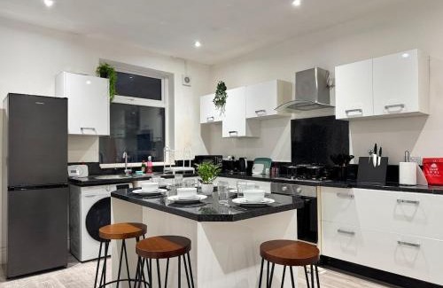 Shiremoor Casa | 3 BD Luxury Stay For Contractors & Families