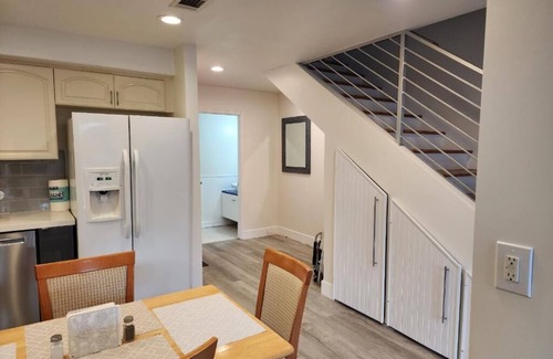 Port Hueneme Casa | 3-BD TOWNHOUSE W/ BEACH ACCESS