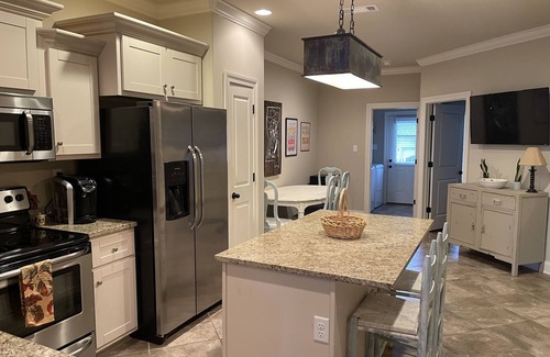 Oxford Casa | 3 bdr & 3.5 baths condo off S. Lamar and minutes from The Square and Ole Miss!