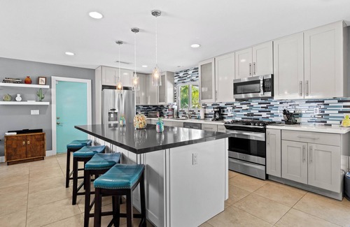 Racquet Club South Casa | 3 BDR Desert Oasis in the Heart of Palm Springs! Private Pool & Spa, 10 Min to D
