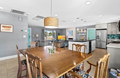 Racquet Club South Casa | 3 BDR Desert Oasis in the Heart of Palm Springs! Private Pool & Spa, 10 Min to D