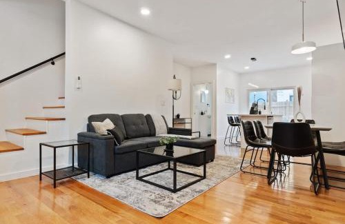 Central Northside Casa | 3 BDRM 2 and a Half Bath - House Private Yard Duplex