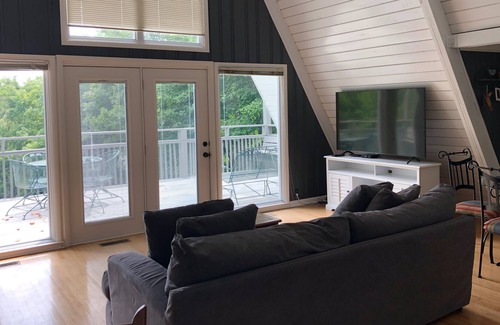 Celina Casa | 3 habitaciones con área de loft, vista al lago, a poca distancia del puerto deportivo