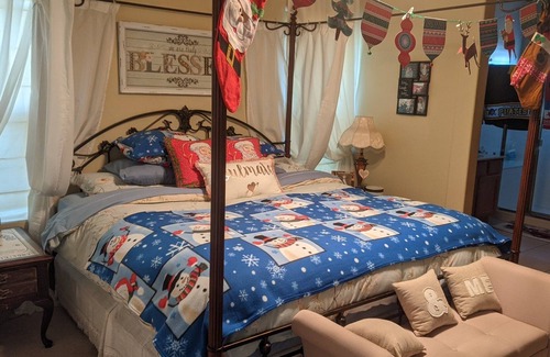 Surprise Farms Casa | 3 bdrm family home fully decorated Winter Wonderland for Christmas 23