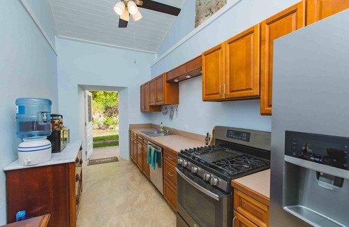 Estate Sprat Hall Casa | 3 Bdrm house on historic estate - private balconies - incredible location