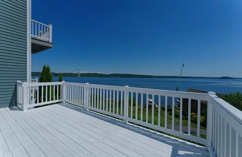 Saratoga Springs Casa | 3 Bdrm & In law Suite Spacious Townhouse with Beautiful Lake View & Amenities