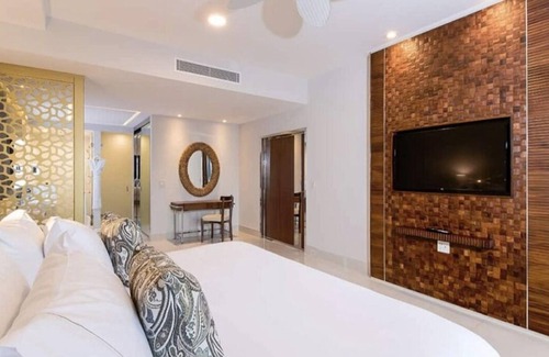 Centro de Cancún Complejo | 3 BDRM OCEANVIEW LOFT , Five DIAMOND RESORT, 3FLOORS, BUTLER, PENTHOUSE VIEWS