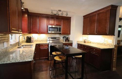 Homosassa Casa | 3 Bdrms & Private Backyard Tiki Courtyard & more
