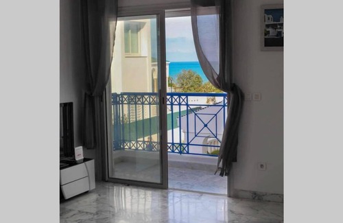 La Marsa Apartamento | 3 Bdrs duplexe with a sea view