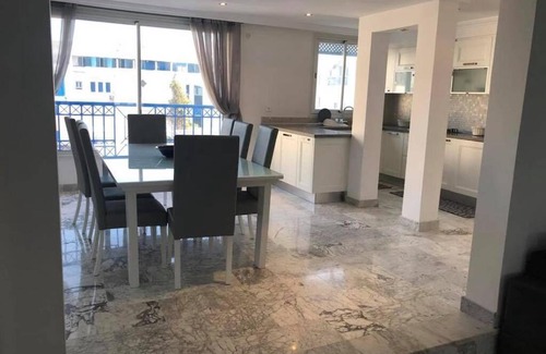 La Marsa Apartamento | 3 Bdrs duplexe with a sea view