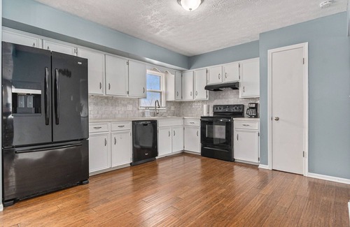 North Central Omaha Casa | 3 bds 1.5Ba