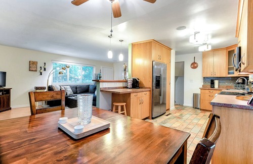 Bayview Casa | 3 Bed 1.5 Bath Blocks to Beach- Dogs OK! Quiet Cul-de-sac