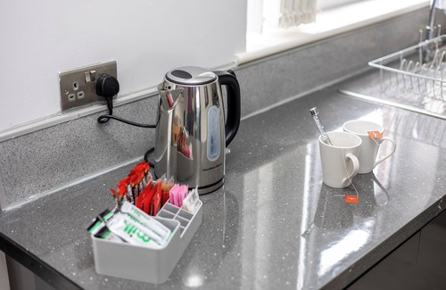 Leeds Casa | 3 Bed 2.5 Bath | Free Parking | WiFi | Master En-suite | Fussball Table | Garden