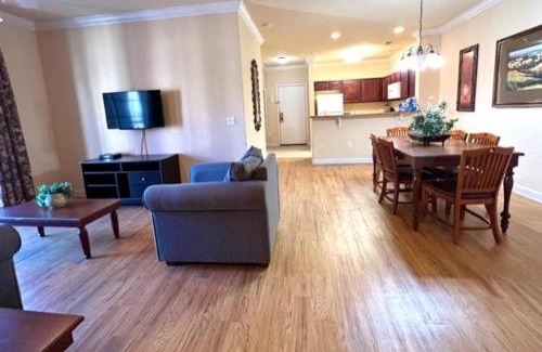 Davenport Apartamento | 3 Bed 2 Bath Condo in Tuscana Resort condo