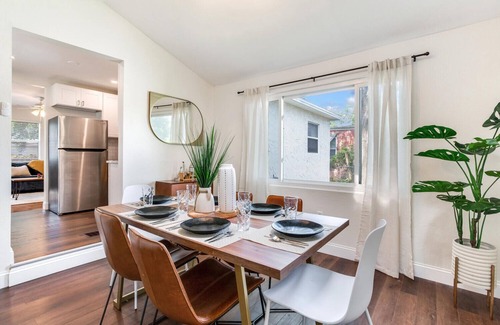 St. Petersburg Casa | 3 bed, 2 bath - long stays welcome! House with pool and fenced backyard minutes from St Pete & Tampa
