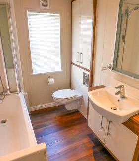 Exmouth Otro | 3 Bed 2 Bathroom Super Lodge! Sea Views!