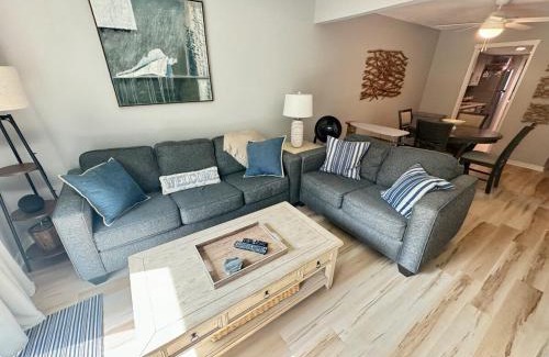 Beach Lagoon Casa | 3 bed 2bath just steps to Coligny Plaza & Beach
