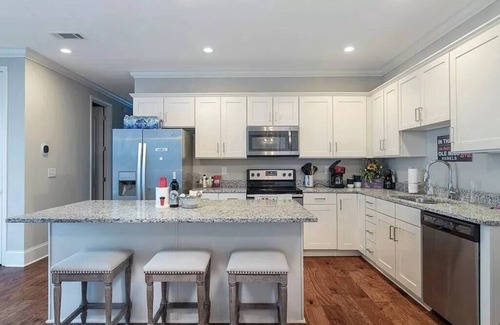 Oxford Condominio | 3 bed/3.5 bath condo perfect for the whole family