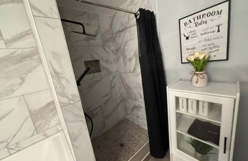 Gainesville Apartamento | 3 bed 3 bath home Dtown Gainesville