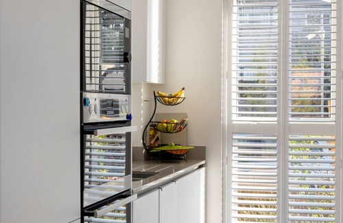 Southgate Casa | 3 bed, 3 bath townhouse in tranquil North London