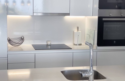 Alcorrin Apartamento | Apartamento-Exclusivo-Baño con ducha-Vista al Mar-Onsite Spa