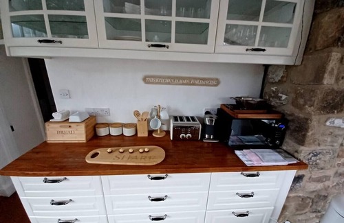 Sunderland Cabaña | 3 Bed Cottage-Sleeps 6-Country Views-Pet friendly