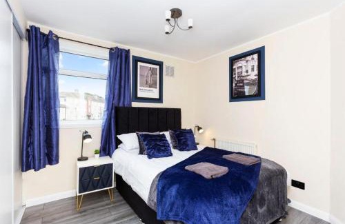 Niddrie Casa | 3-Bed Edinburgh Abode - Parking and Garden