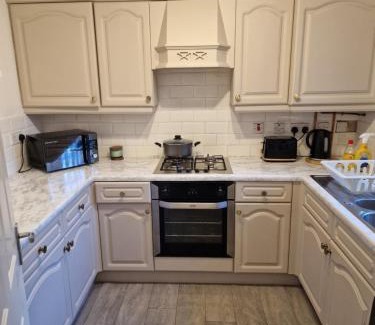 Heckmondwike Casa | 3 Bed Executive Home Heckmondwike