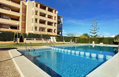 Mar de Cristal Apartamento | 3 bed ground first floor apartment. Close to beach