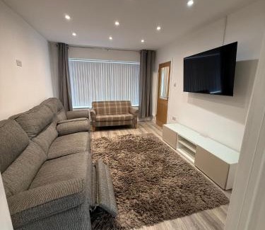 Brierley Hill Apartamento | 3 Bed Home From Home Contractor & Family Stay DY5