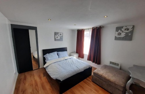 Colchester Casa | 3 Bed Home in Colchester