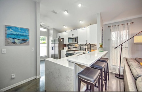 Biggar Casa | 3-bed house in fabulous Fort Myers with WiFi, AC, 6 miles from the Airport.