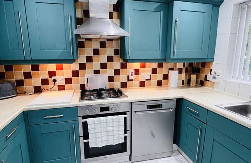 London Borough of Ealing Casa | 3-bed House in Northolt