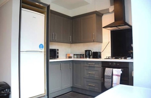 Finsbury Park Casa | 3 Bed House in the heart of Palmers Green, London.
