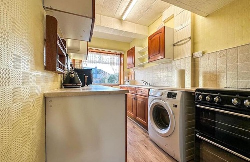 St. Michael's Casa | 3 Bed House Near Abbey Wood Station and Welling