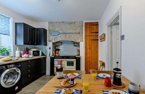 Amble Casa | 3 Bed in Amble 93015