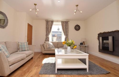 Belford Casa | 3 Bed in Bamburgh 76672